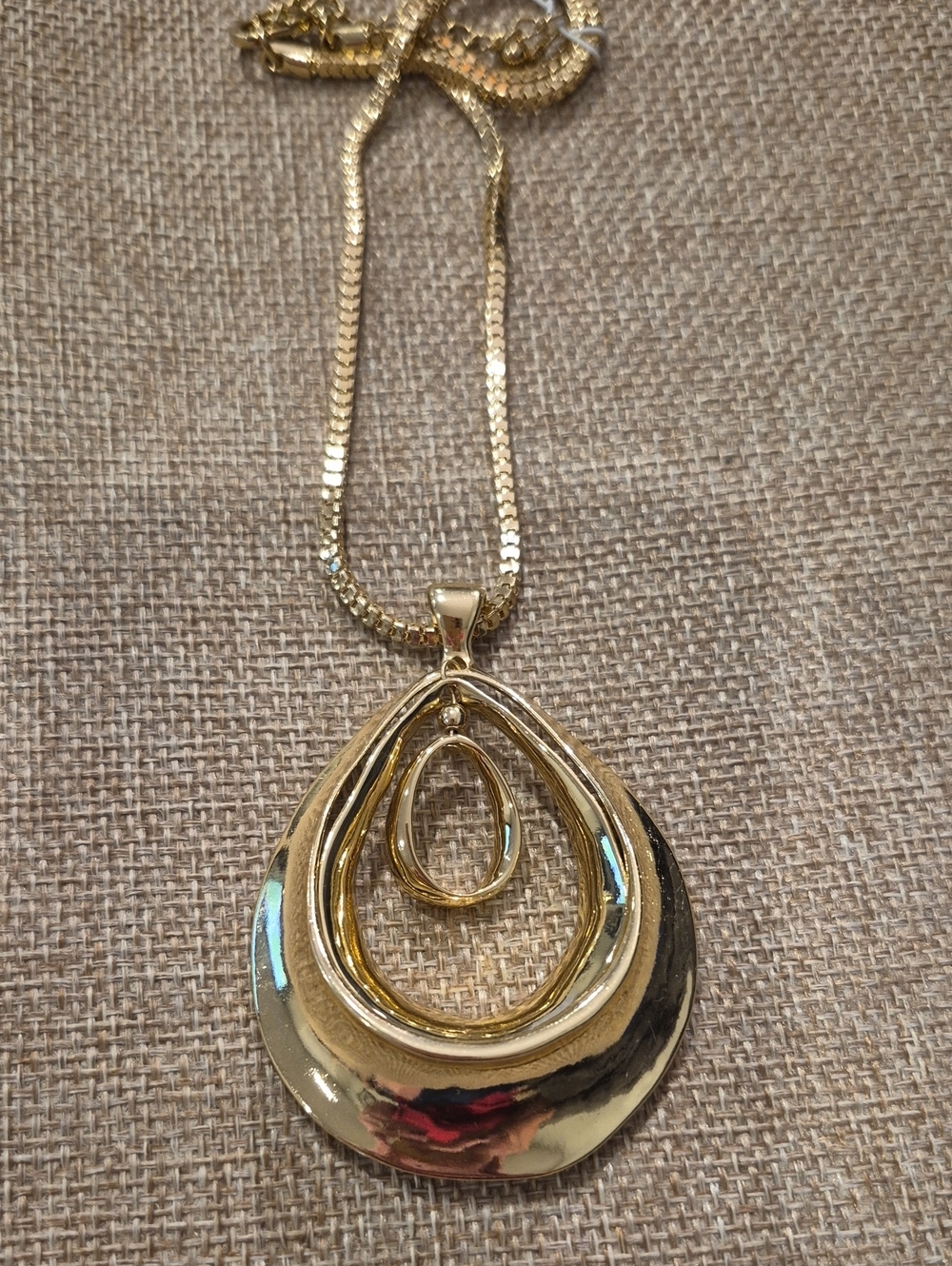 Gold Teardrop Layered Pendant Necklace - Women Jewelry